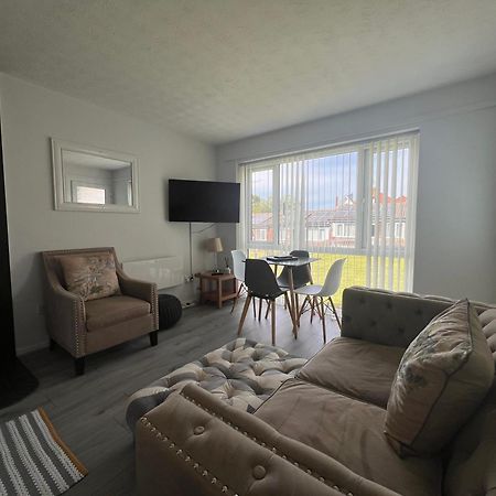 Dog Friendly Beachside Cottage No11 Kessingland With Private Parking Екстериор снимка